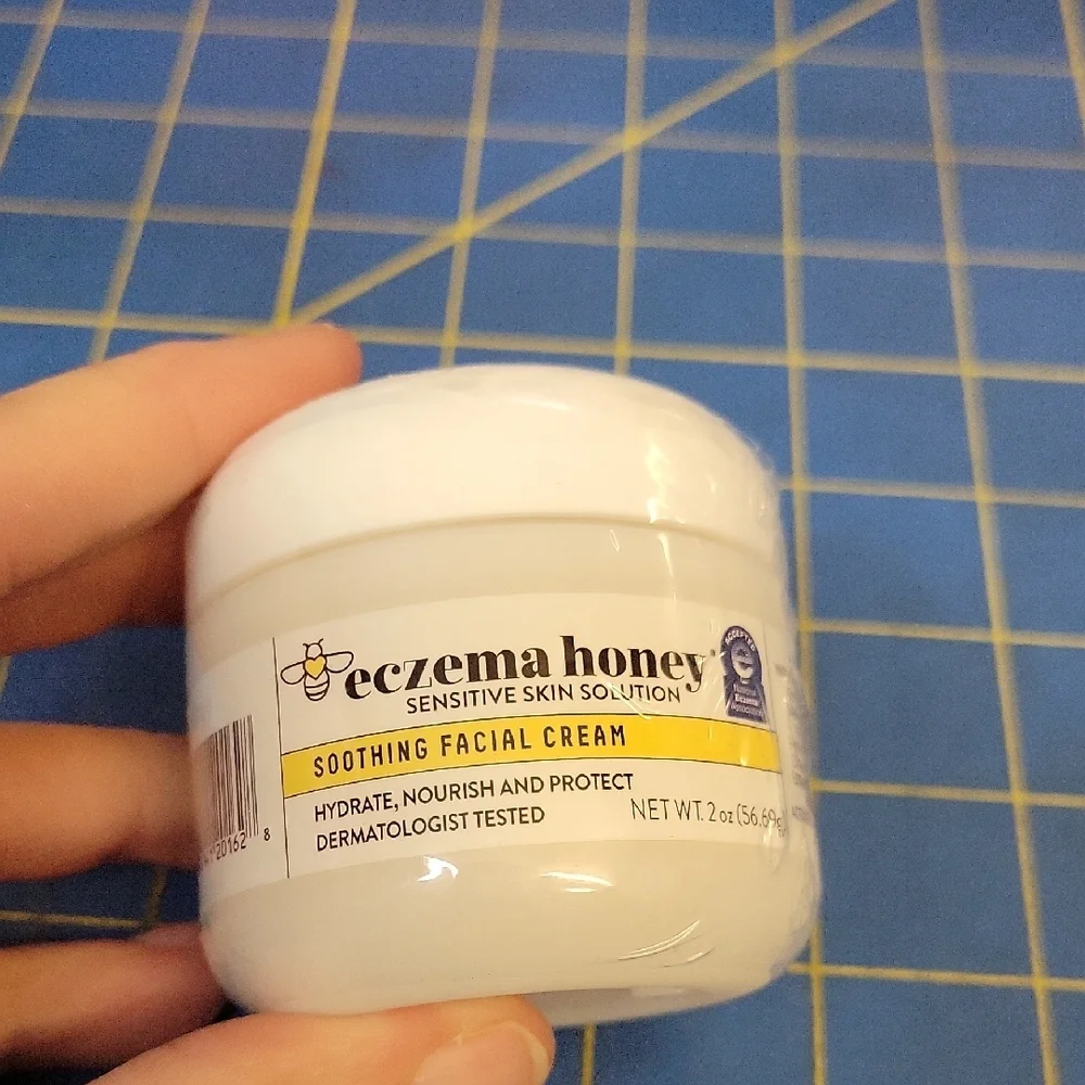 eczema honey Soothing Facial Cream 56.69g New Sealed Jar